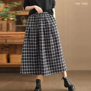 Chân váy len chữ A kẻ caro hai túi chéo - V063