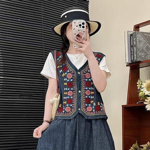 Áo khoác gile denim cổ tròn thêu hoa hoa văn thổ cẩm - A960