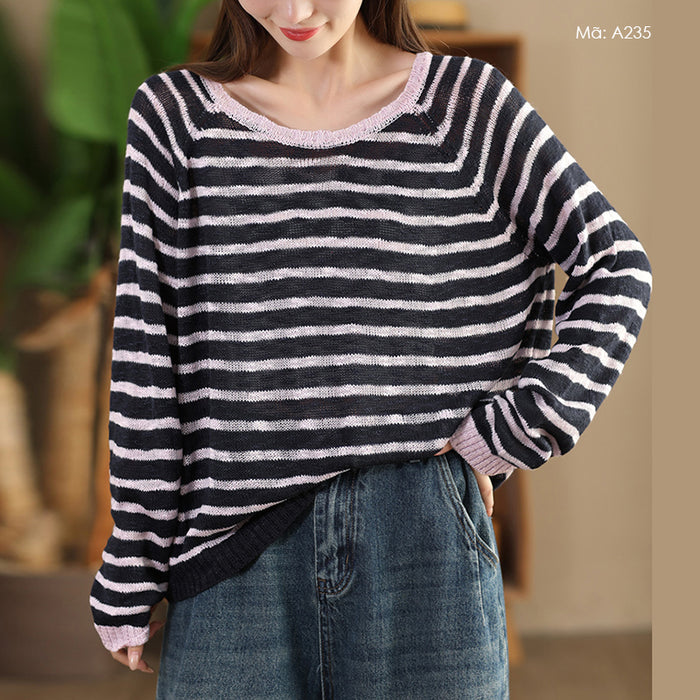 Áo len dài tay cổ tròn kẻ sọc form rộng - A235