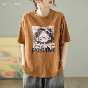 Áo T-shirt ngắn tay cổ tròn in cô gái tóc xù - NU10066