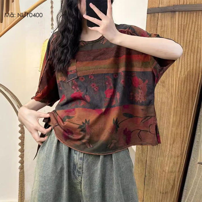 Áo T-shirt ngắn tay cổ tròn in hoa văn trừu tượng một túi - NU10400