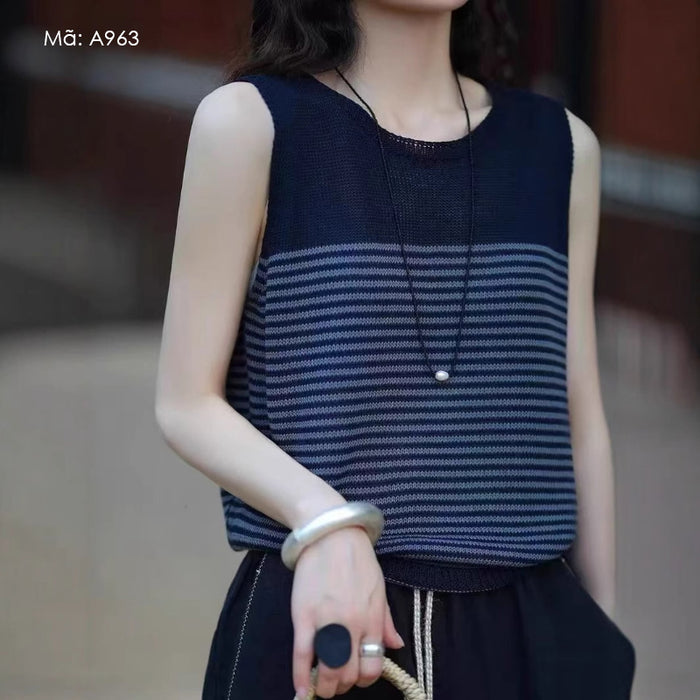 Áo T-shirt len đan sát nách cổ tròn kẻ sọc - A963
