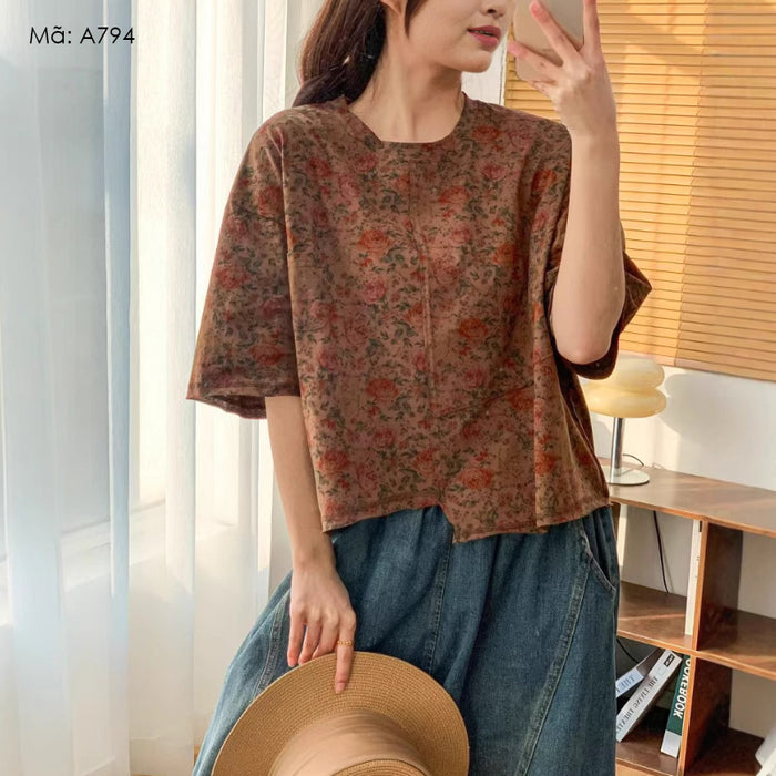 Áo T-shirt ngắn tay cổ tròn in hoa lá vạt lệch - A794