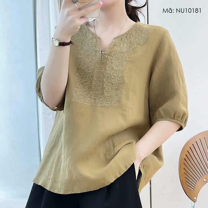 Áo sơ mi linen ngắn tay cổ V thêu hoa văn trừu tượng - NU10181