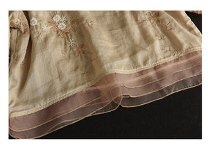 Áo sơ mi organza ngắn tay cổ tròn thêu hoa lá - A010