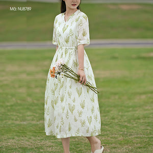 Đầm liền linen ngắn tay cổ V in những chiếc lá - NU8789