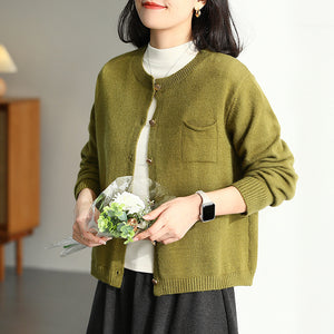Áo khoác len cardigan dài tay cổ tròn khuy đồng một túi - A626