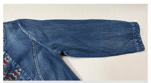 Đầm liền denim tay lửng cổ tròn khuy cài thêu hoa văn đối xứng - NU9368