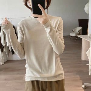 Áo T-shirt dài tay cổ đứng đơn sắc - A550