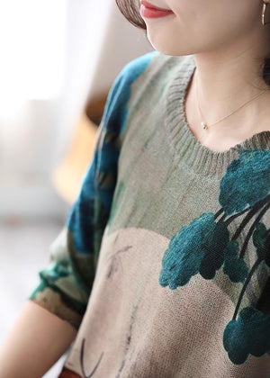 Áo T-shirt dệt kim ngắn tay cổ tròn in cô gái và chú cún - NU8910
