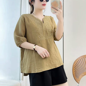 Áo sơ mi linen ngắn tay cổ V thêu hoa văn trừu tượng - NU10181