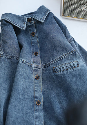 Áo khoác denim dài tay cổ đức một túi ngang nhỏ - A057