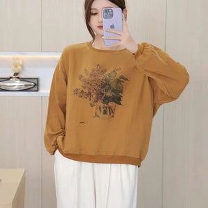 Áo T-shirt dài tay cổ tròn in bình hoa - A266