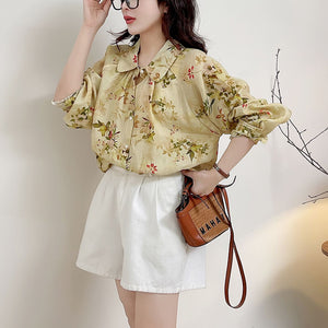 Áo sơ mi linen dài tay cổ cánh sen in hoa lá - A685