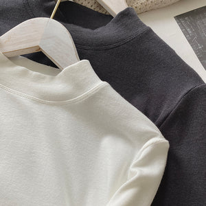 Áo T-shirt dài tay cổ đứng đơn sắc - A550