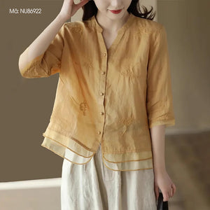 Áo sơ mi linen ngắn tay cổ V thêu hoa lá vạt kiểu xếp ren - NU8692