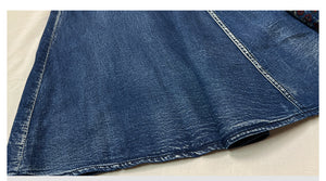 Đầm liền denim tay lửng cổ tròn khuy cài thêu hoa văn đối xứng - NU9368