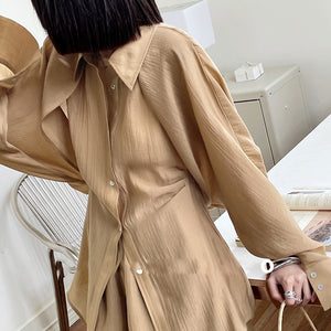 Bộ đồ gồm áo sơ mi cánh dơi cổ đức dài tay và quần sooc - OD1474