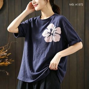 Áo T-shirt ngắn tay đính bông hoa - A1572