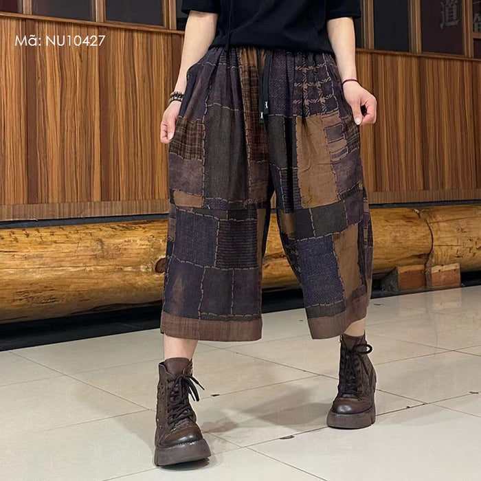 Quần baggy linen lửng lưng thun chắp vá hoa văn trừu tượng - NU10427