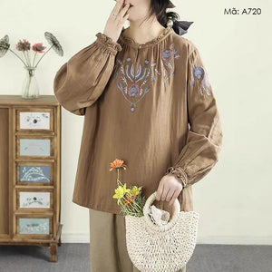 Áo sơ mi linen dài tay cổ tròn đính bèo thêu hoa lá - A720