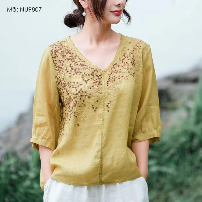 Áo sơ mi linen ngắn cổ V thêu những ngôi sao - NU9807