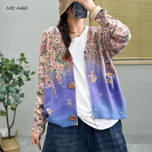 Áo khoác len cashmere dài tay cổ V in giàn hoa - A460