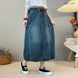 Chân váy denim hai túi thêu hoa - V177