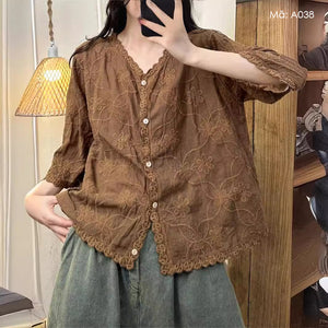 Áo sơ mi tay lửng cổ V thêu hoa lá - A037