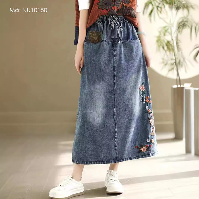 Chân váy denim lưng thun thêu hoa lá hia túi ngang - NU10150