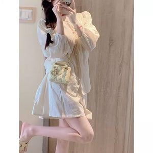 Bộ đồ gồm áo sơ mi dài tay cổ tròn và quần sooc - OD1544
