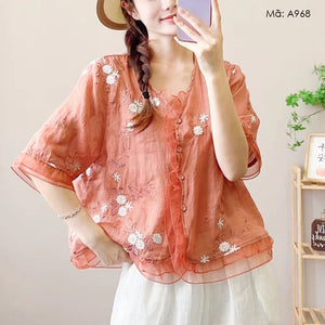 Áo sơ mi linen ngắn tay cổ V thêu hoa lá bo ren - A968