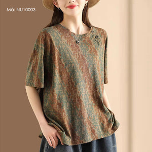 Áo T-shirt ngắn tay cổ tròn khuy cài in hoa lá sọc chéo - NU10003