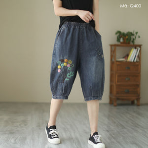 Quần sooc denim thêu hoa lá túi chéo - Q400