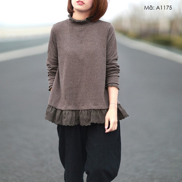 Áo T-shirt dài tay cổ lọ đính ren - A1175