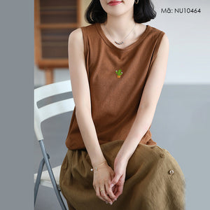 Áo T-shirt sát nách cổ tròn thêu cây xương rồng - NU10464