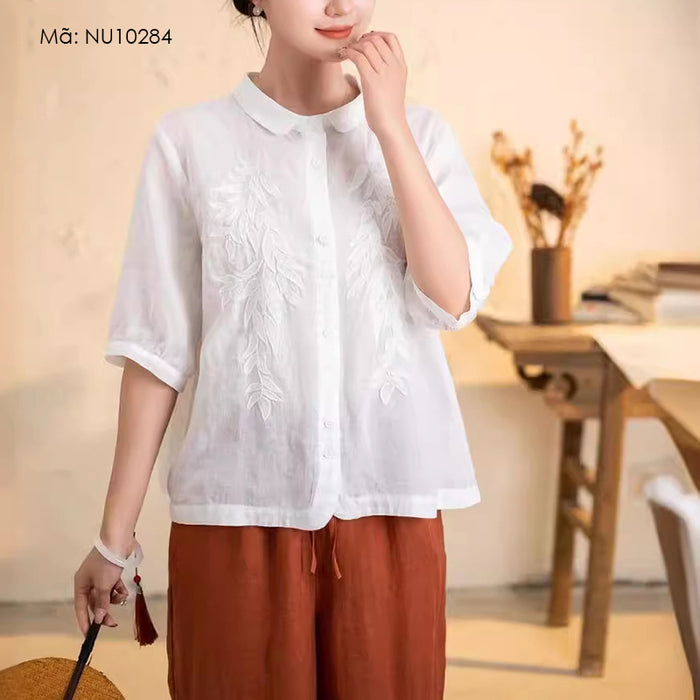 Áo sơ mi linen ngắn tay cổ pipi thêu hoa đối xứng đồng màu - NU10284