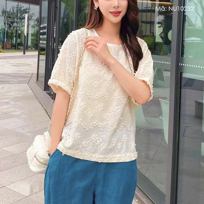 Áo sơ mi ngắn tay cổ tròn thêu những bông hoa ziczac - NU10232