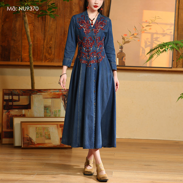 Đầm liền denim tay lửng cổ V khuy cài thêu hoa văn retro - NU9370