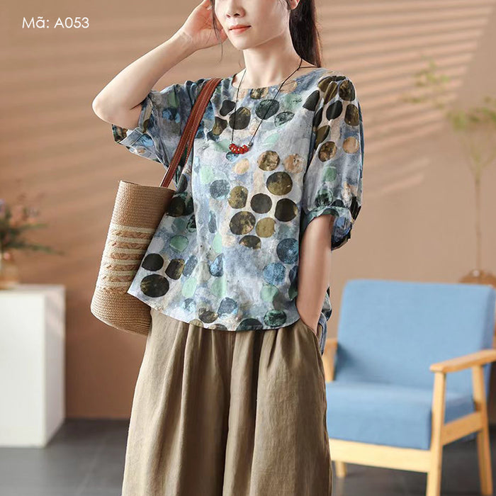 Áo T-shirt ngắn tay cổ tròn chấm bi - A053