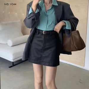 Chân váy ngắn da retro hai túi chéo kèm thắt lưng - V044