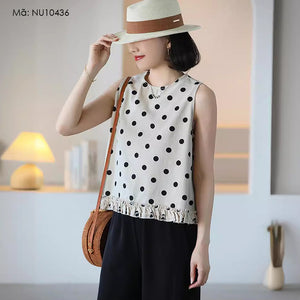 Áo T-shirt sát nách cổ tròn chấm bi vạt xếp ly - NU10436