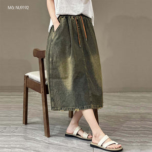 Chân váy denim lưng thun dây rút thêu hoa một bên - NU9192