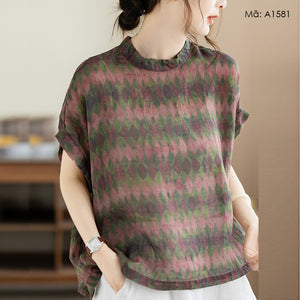 Áo T-shirt sát nách cổ đứng in retro - A1581