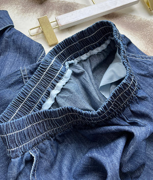 Bộ đồ denim gồm quần sooc và áo sơ mi ngắn tay cổ đức - NU8682