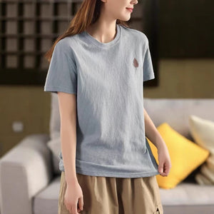 Áo T-shirt ngắn tay cổ tròn thêu chiếc lá - A829
