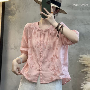 Áo sơ mi linen ngắn cổ tròn xếp ly thêu hoa lá - NU9773
