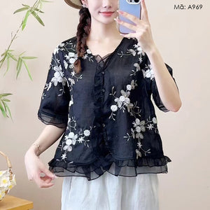 Áo sơ mi linen ngắn tay cổ V thêu hoa lá bo ren - A968
