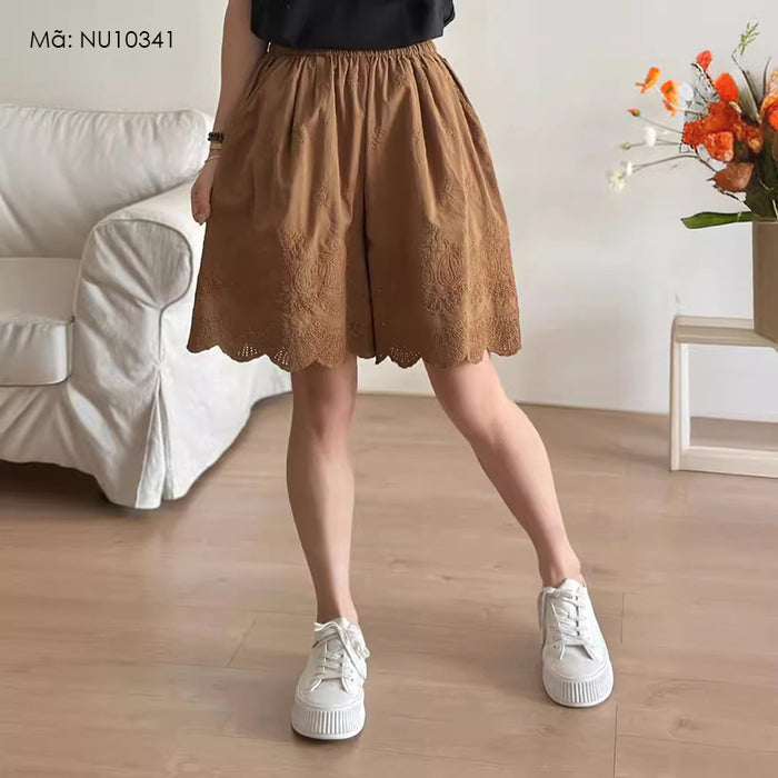 Quần sooc lưng thun thêu hoa văn đồng màu gấu lượng sóng - NU10340