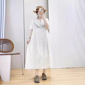 Đầm liền linen ngắn tay cổ tròn thêu hoa lá chấm bi - NU10099